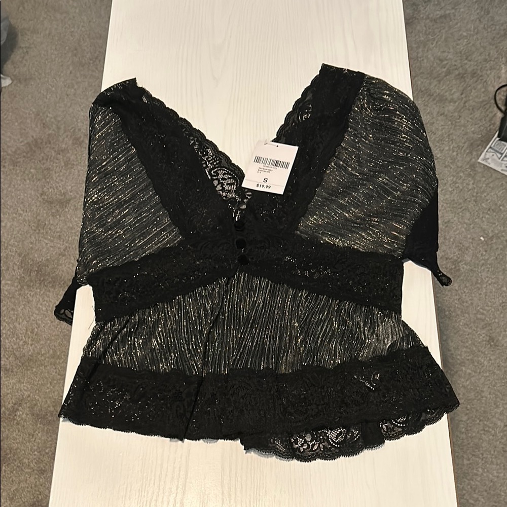 Forever 21 Black Plunge V-Neck Sleeveless Blouse